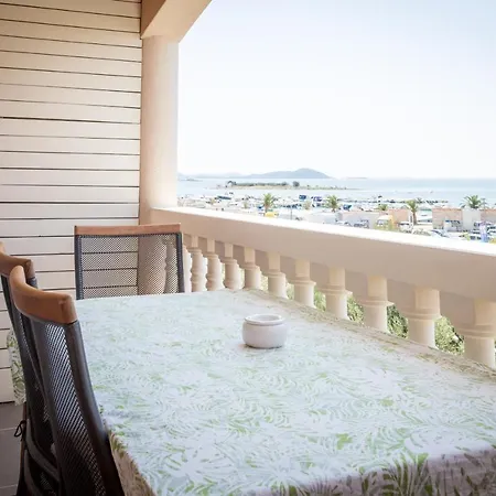 Apartament Lena