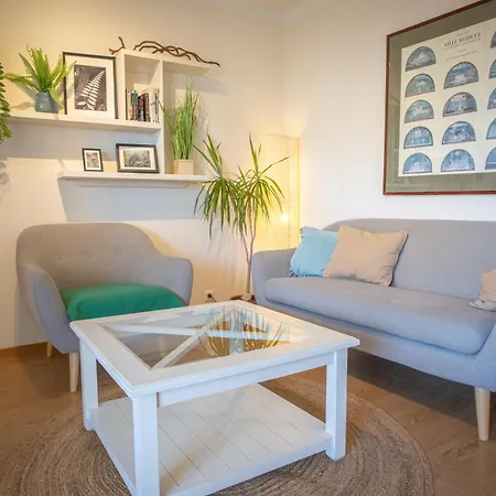 Lena Apartament