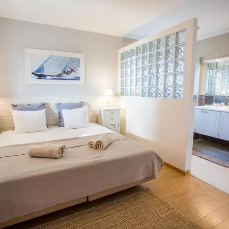 Lena Apartament