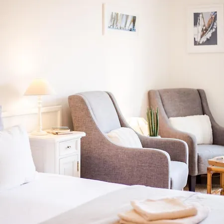 Lena باكوشتاني