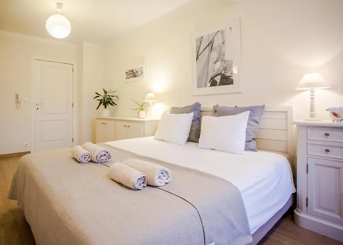 Lena Пакоштане